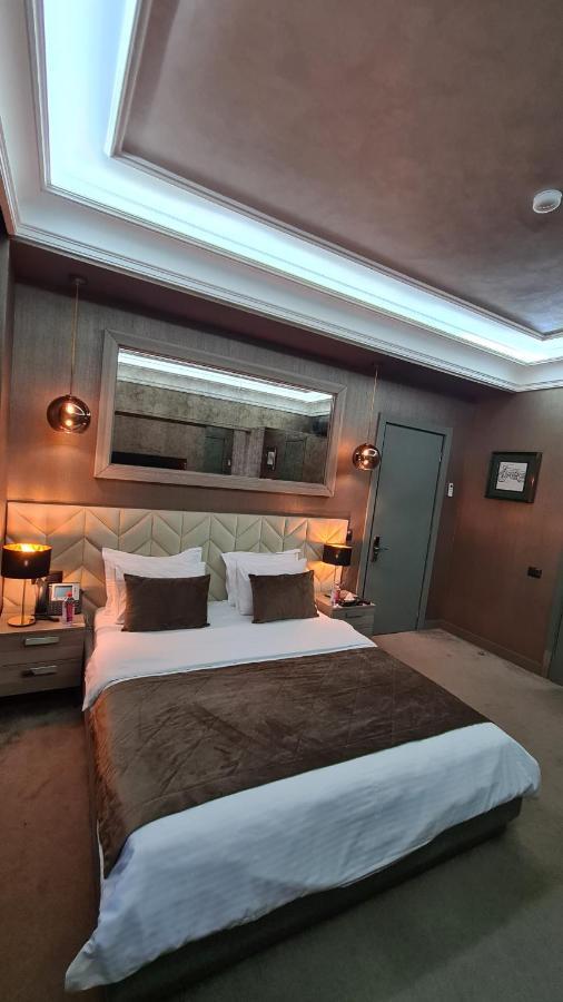 Home Boutique Hostel Баку Екстериор снимка