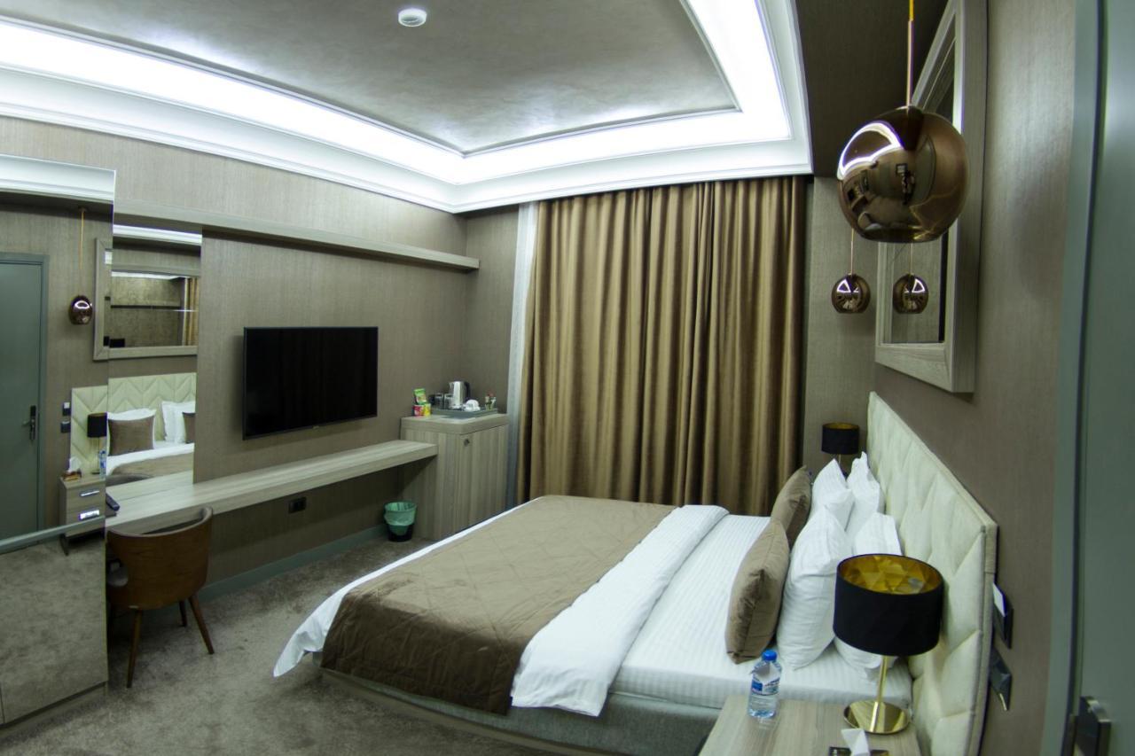 Home Boutique Hostel Баку Екстериор снимка